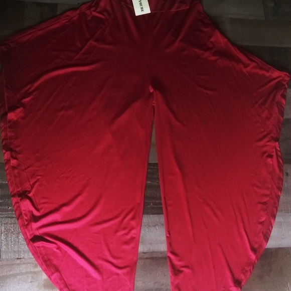NWT Open Side Flowy Pants Red - Picture 4 of 11